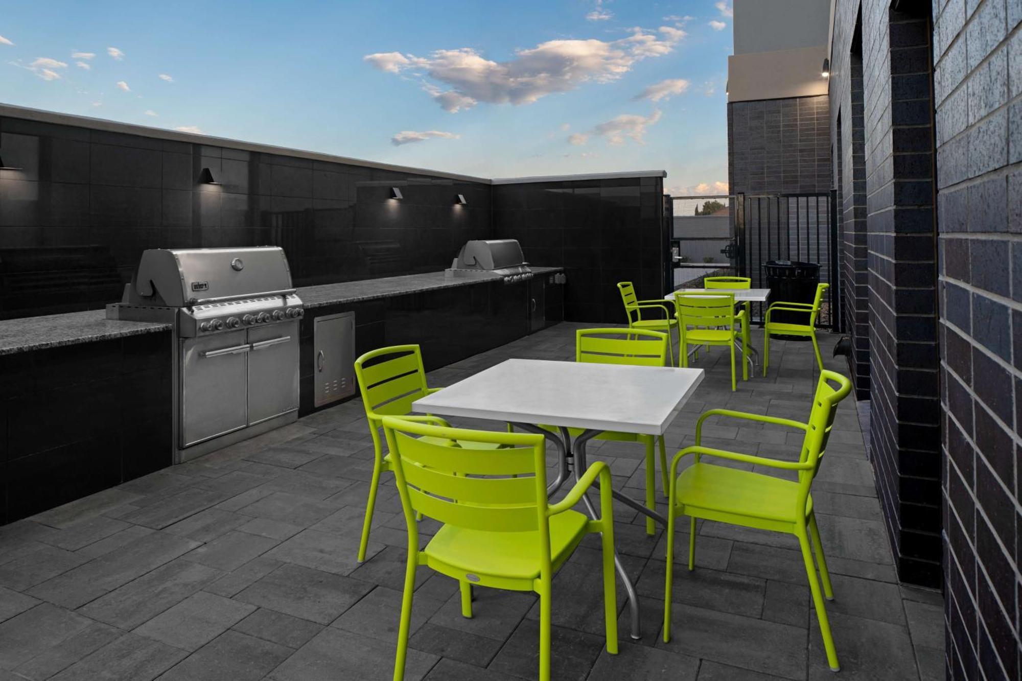 Home2 Suites By Hilton הובס מראה חיצוני תמונה